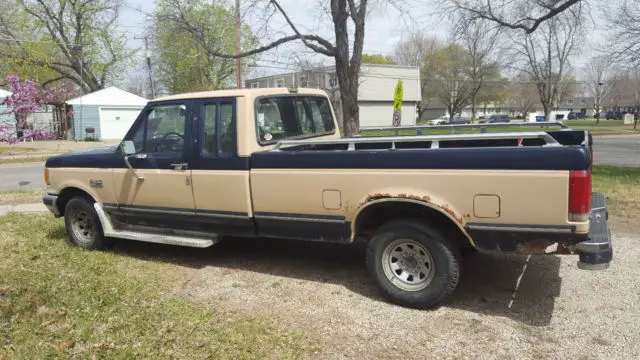 1990 Ford F-150 XLT Lariat