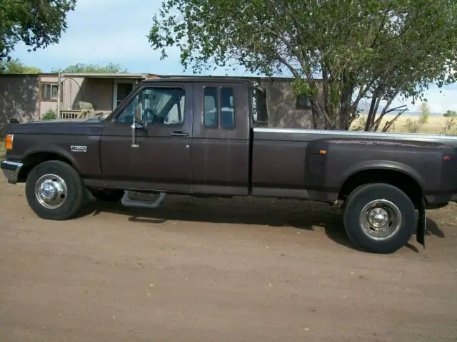 1990 Ford F-350 lariet