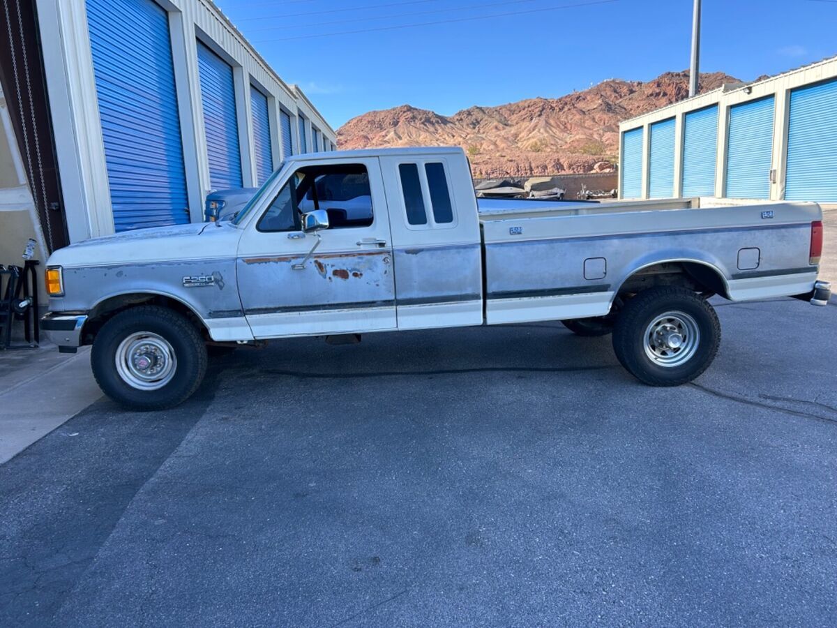 1990 Ford F-250 4x4 Lariat XLT