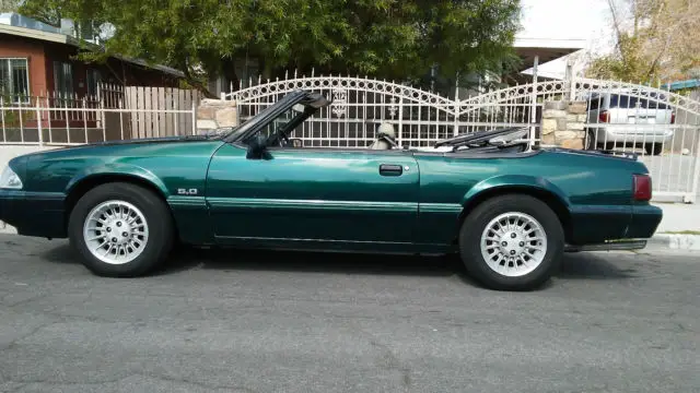 1990 Ford Mustang