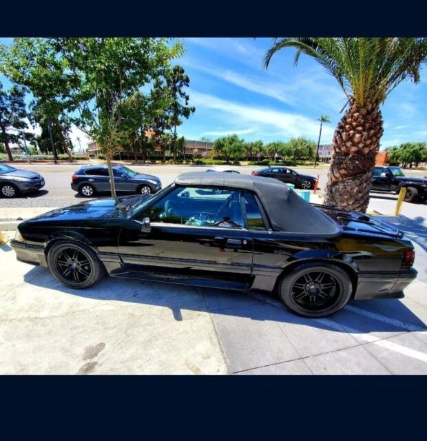 1990 Ford Mustang GT/Cobra