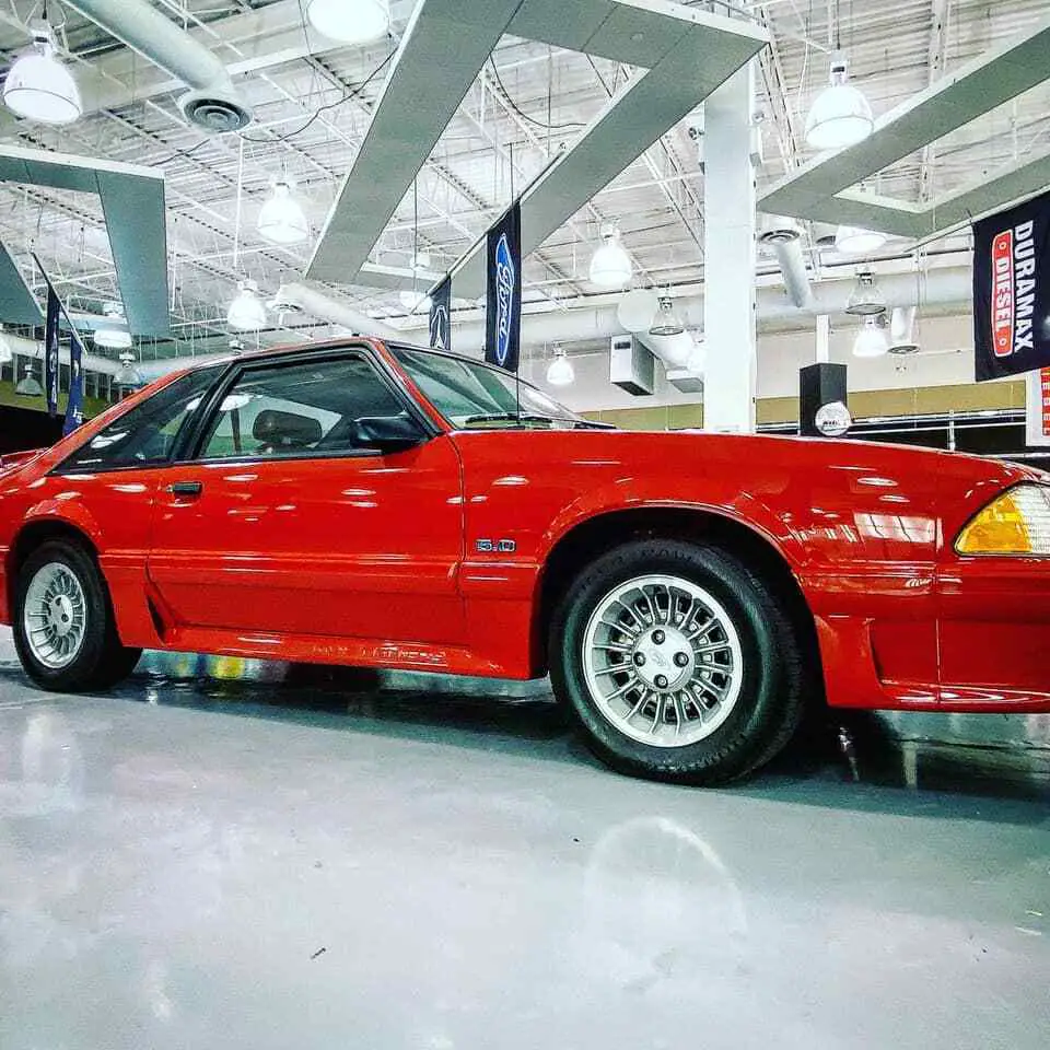 1990 Ford Mustang