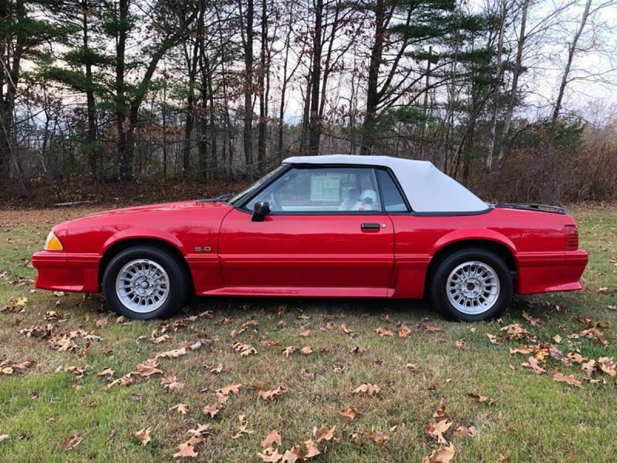 1990 Ford Mustang GT 2dr Convertible