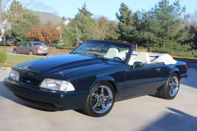 1990 Ford Mustang LX Convertible