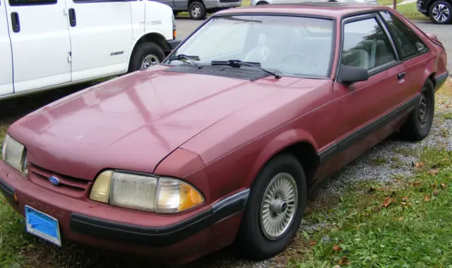 1990 Ford Mustang