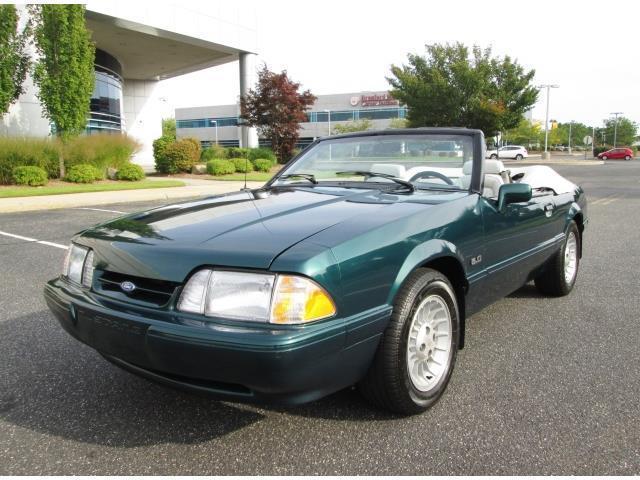 1990 Ford Mustang LX 5.0 7-UP Edition