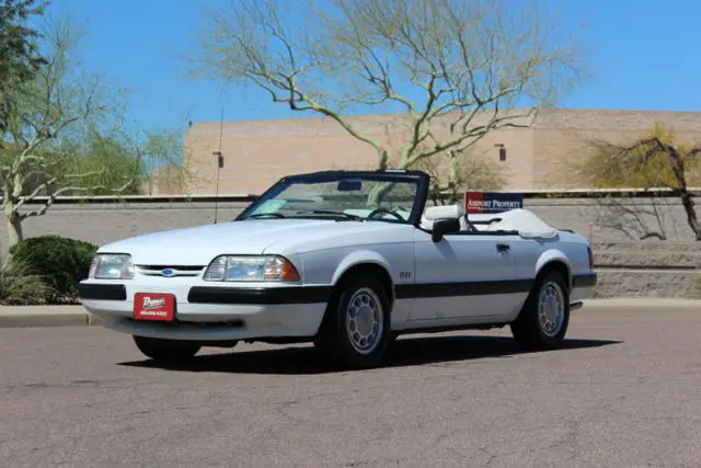 1990 Ford Mustang LX Convertible 2-Door