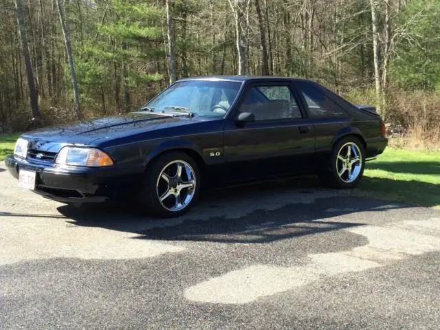 1990 Ford Mustang