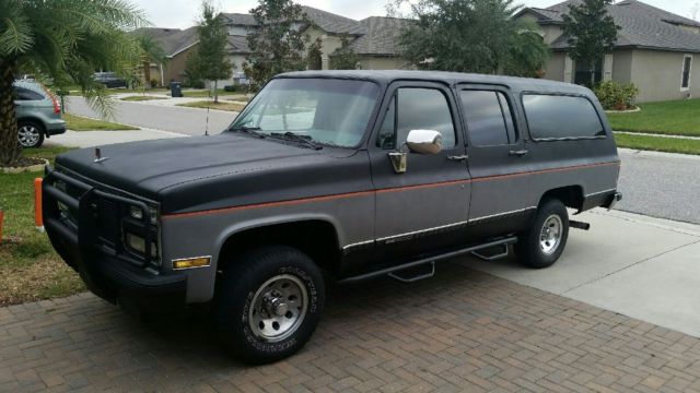 1990 GMC Suburban SLE