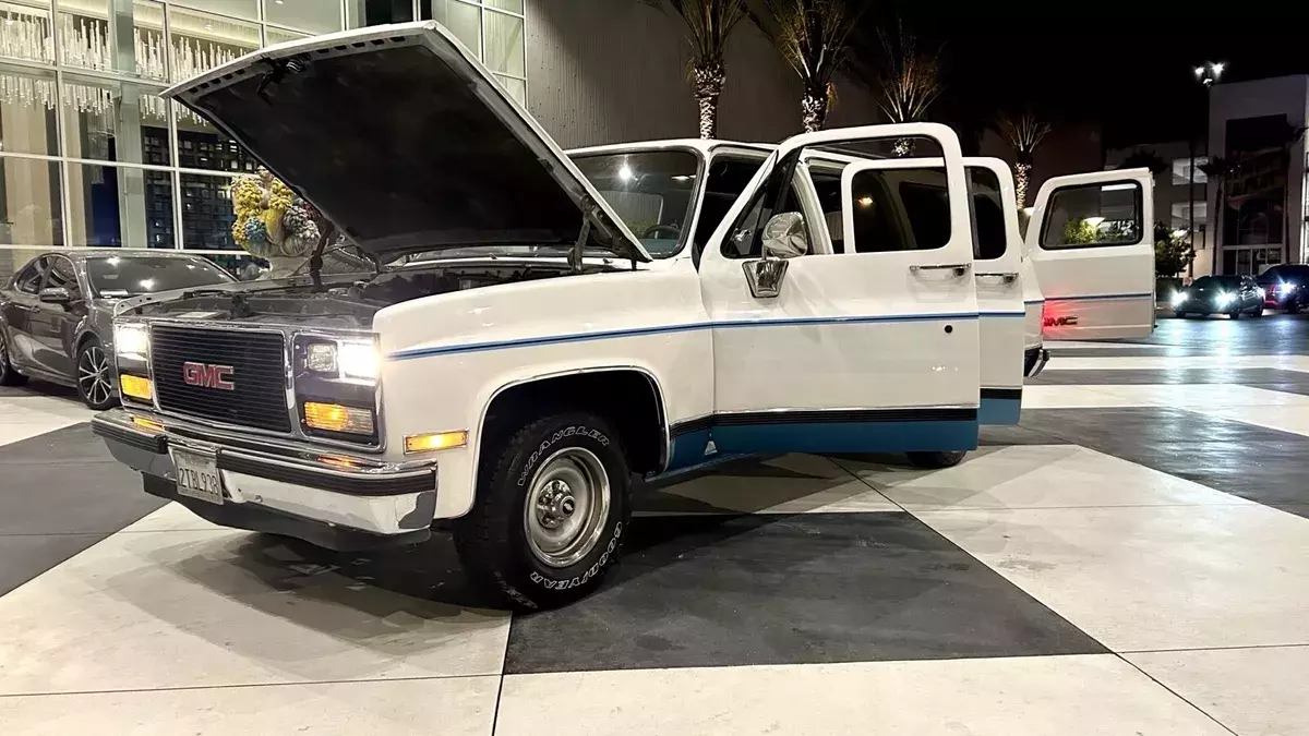 1990 GMC Suburban Cheyenne 1500 2WD Chevrolet C10 K5 Blazer Squarebody Silverado