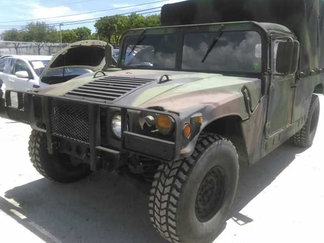 1990 Hummer H1