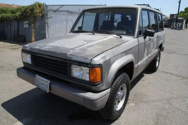 1990 Isuzu Trooper