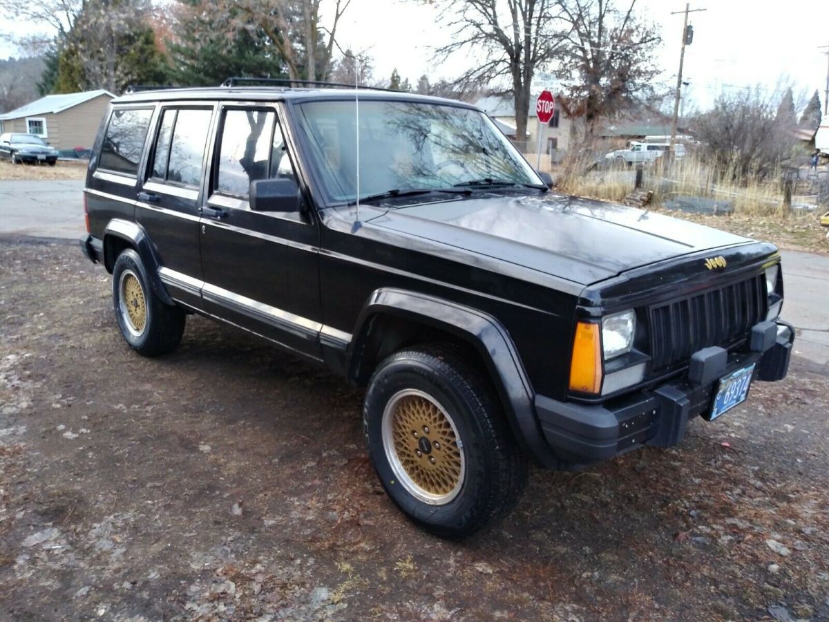 1990 Jeep Cherokee