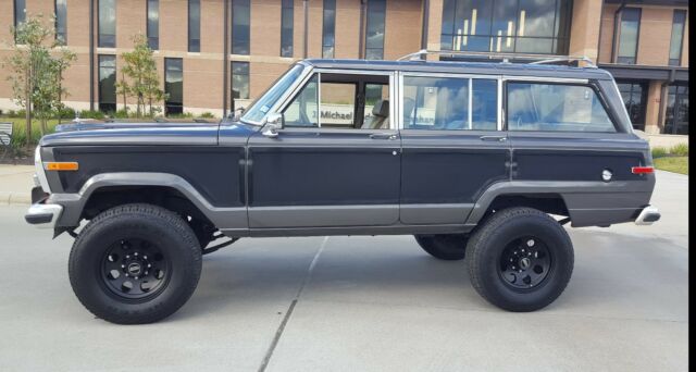 1990 Jeep Wagoneer --