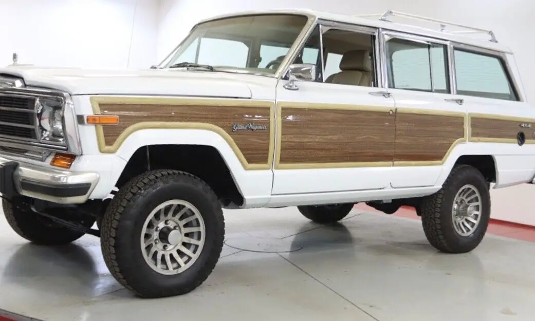 1990 Jeep Grand Wagoneer