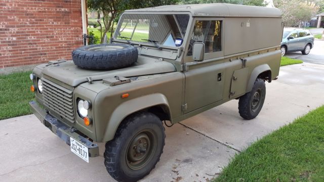 1990 Land Rover Defender