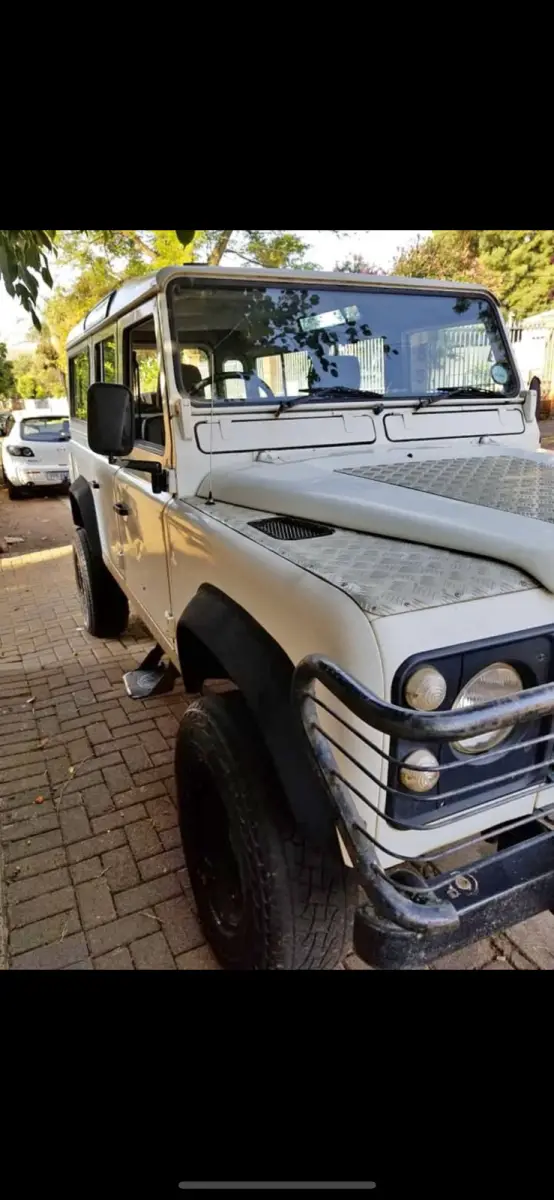 1990 Land Rover Defender