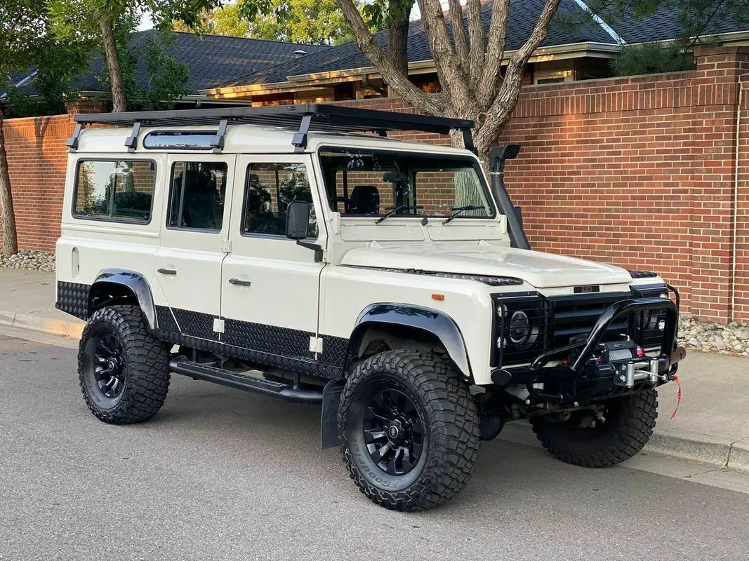 1990 Land Rover Defender Alcantara Headliner, AC, 2.5L Diesel