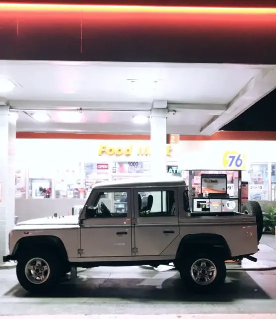 1990 Land Rover Defender Model 110