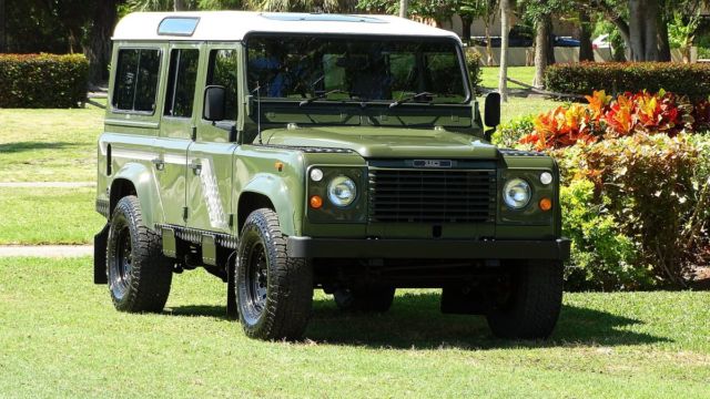 1990 Land Rover Defender 110 CSW