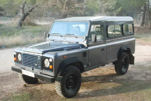 1980 Land Rover Defender 3 Door Station Wagon