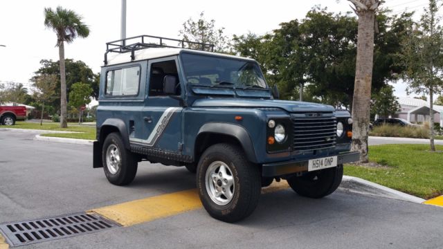 1990 Land Rover Defender