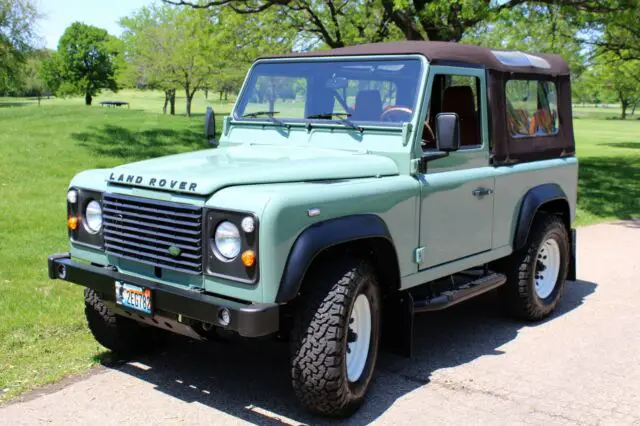 1990 Land Rover Defender