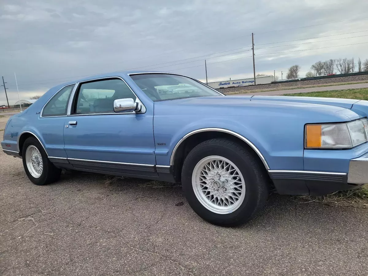 1990 Lincoln Mark Series LSC