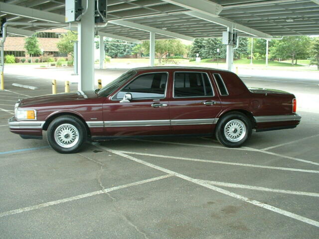1990 Lincoln Town Car BASE