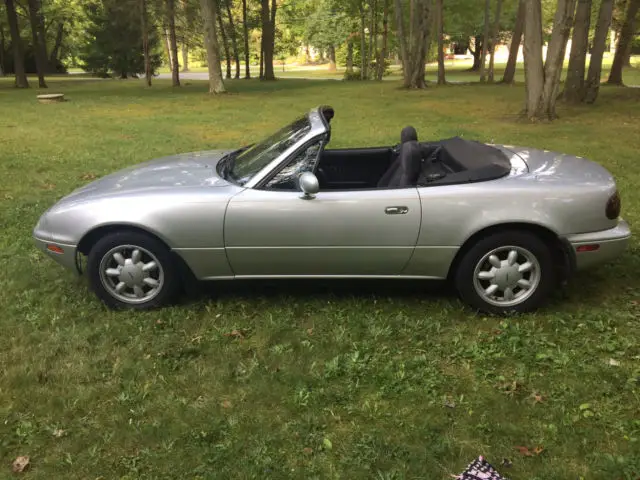 1990 Mazda MX-5 Miata STANDARD