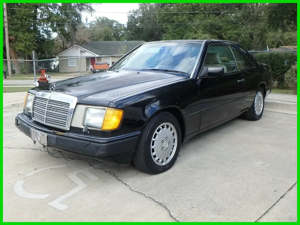 1990 Mercedes-Benz 300-Series MERCEDES 300 CE COUPE 2 Dr