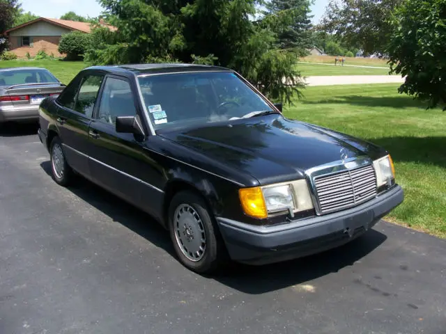 1990 Mercedes-Benz E-Class