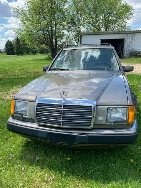 1990 Mercedes-Benz 300-Series TE Wagon