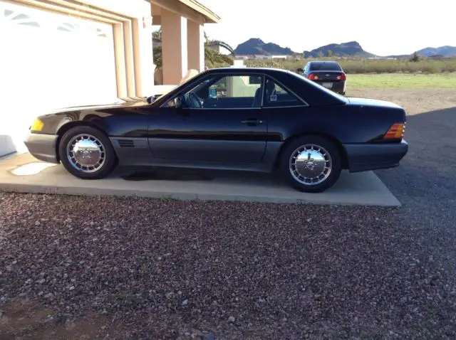 1990 Mercedes-Benz 500-Series Black