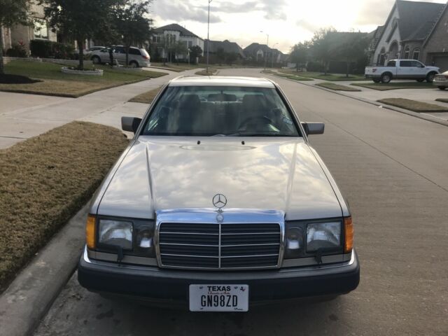 1990 Mercedes-Benz 300CE CE
