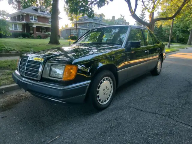 1990 Mercedes-Benz 300D D