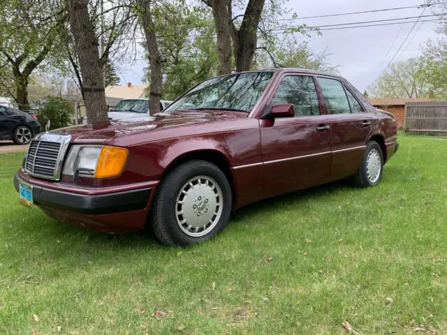 1990 Mercedes-Benz E-Class