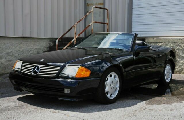 1990 Mercedes-Benz SL-Class Standard