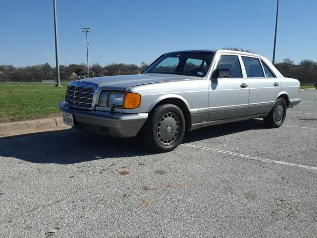 1990 Mercedes-Benz 500-Series