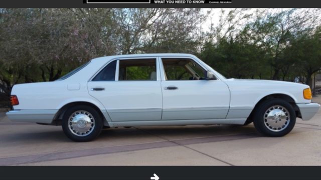 1990 Mercedes-Benz S-Class 4-door