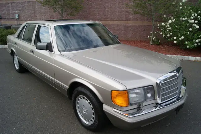 1990 Mercedes-Benz 500-Series