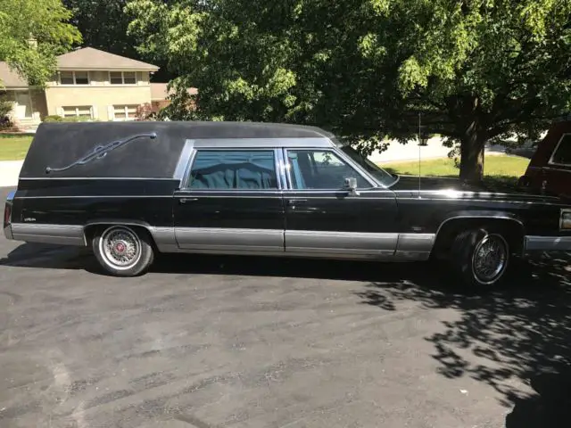 1990 Cadillac Miller Meteor Hearse