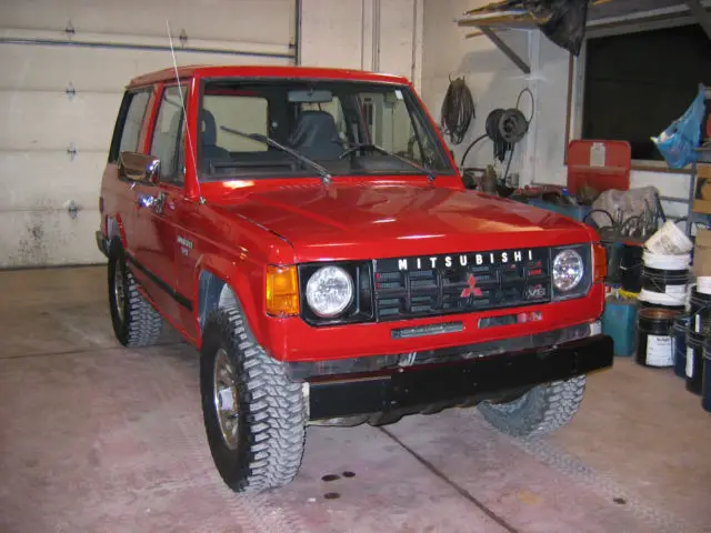 1990 Mitsubishi Montero