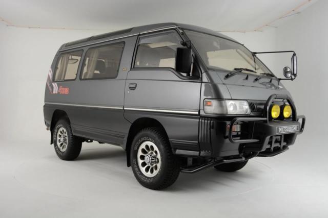 1990 Mitsubishi Delica 35K Miles 4WD Manual Transmission !!!