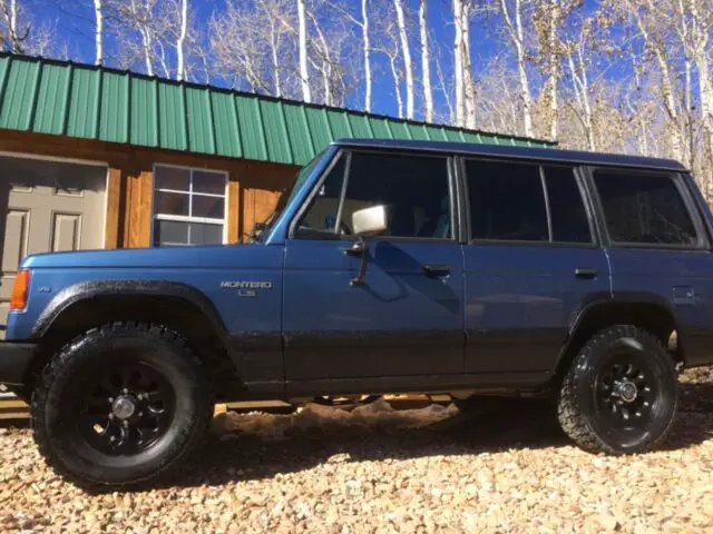 1990 Mitsubishi Montero LS