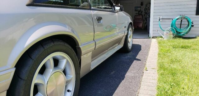 1990 Ford Mustang GT