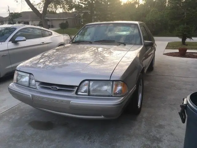 1990 Ford Mustang LX