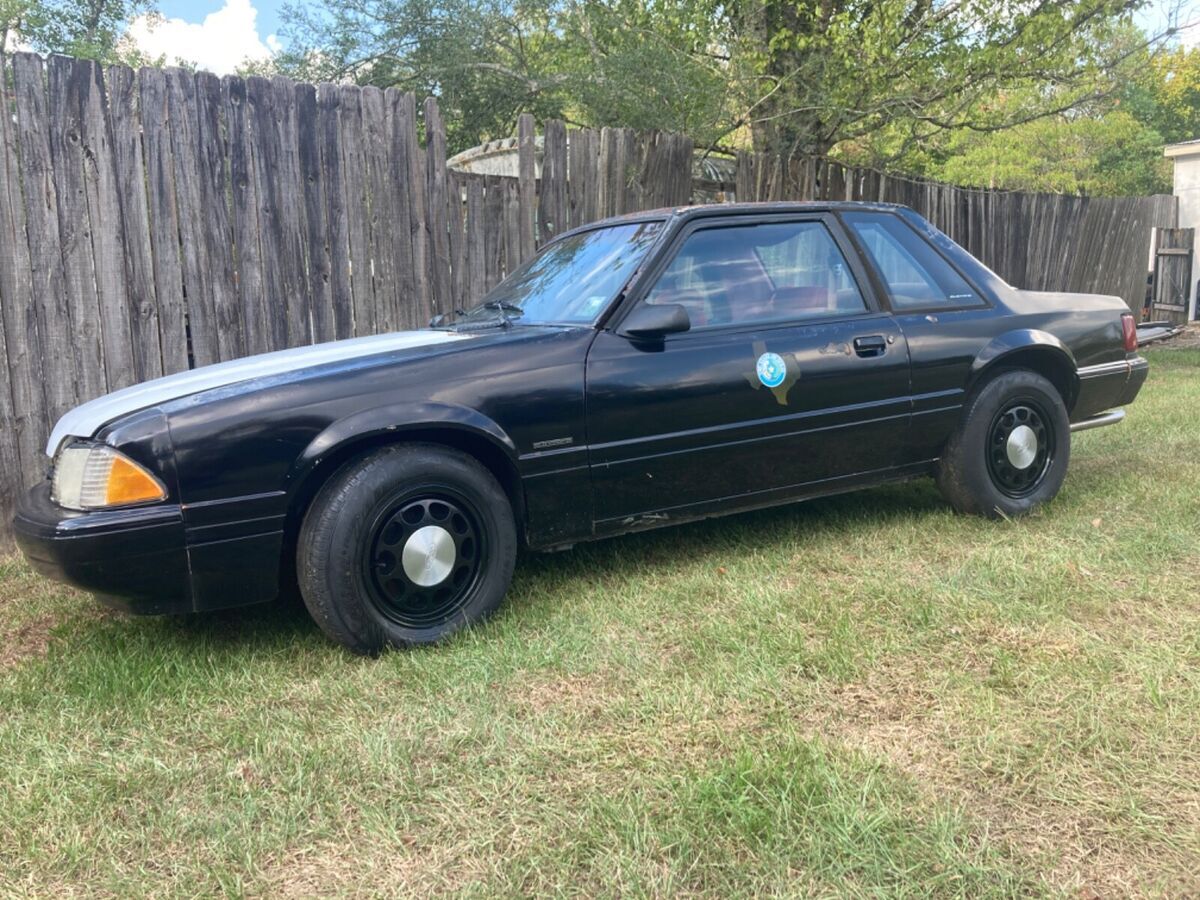 1990 Ford Mustang