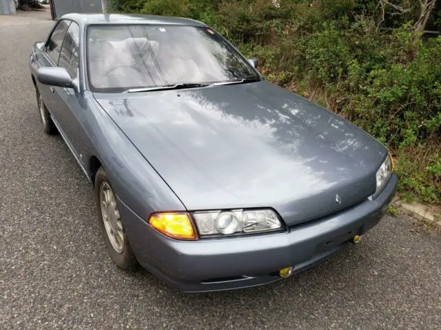 1990 Nissan Skyline --