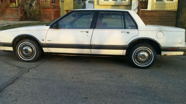 1990 Oldsmobile Eighty-Eight